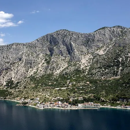 Villa Lasta